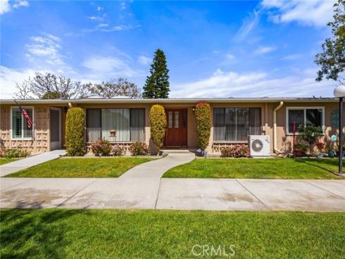 1320  Knollwood  42B  Road, Seal Beach, CA