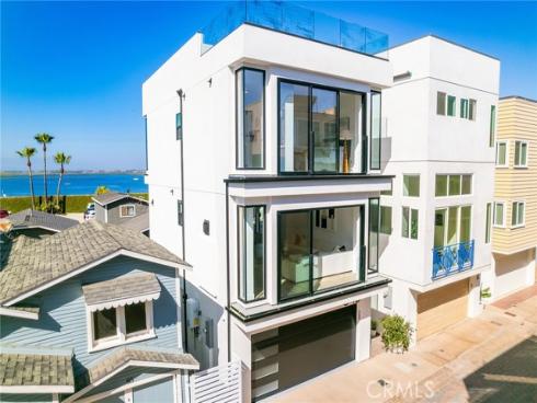 84  B Surfside Ave  , Seal Beach, CA