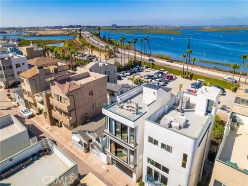 84  B Surfside Ave  , Seal Beach, CA