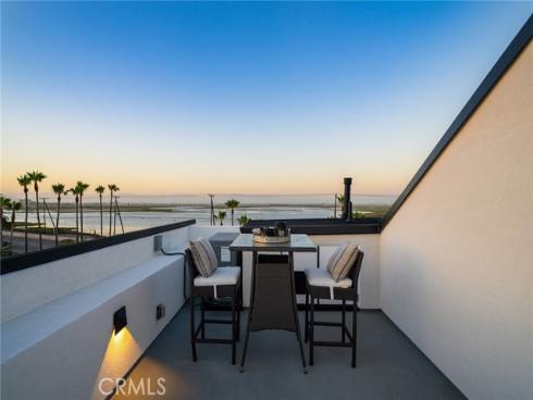 84  B Surfside Ave  , Seal Beach, CA