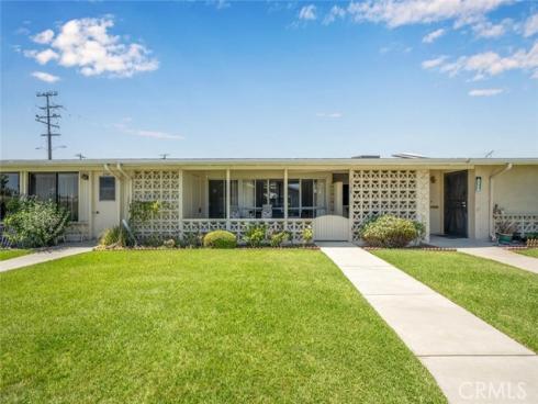 13280  St. Andrews  256E  Drive, Seal Beach, CA