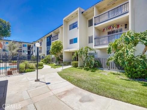 12200  Montecito  D309  Road, Seal Beach, CA