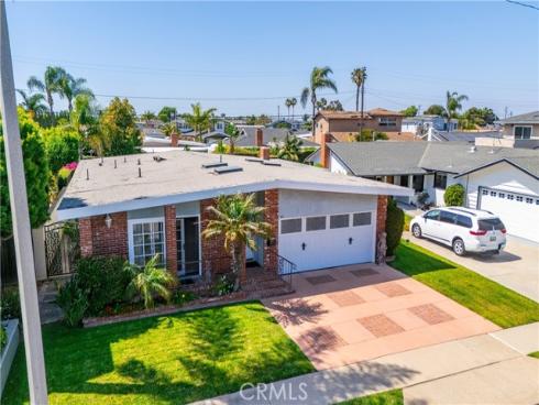 745  Driftwood  , Seal Beach, CA