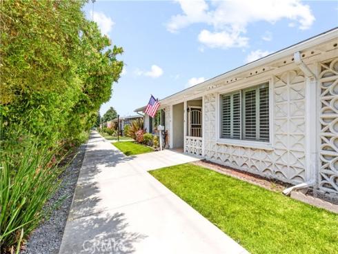 1620  Monterey  M2-12 F  Road, Seal Beach, CA