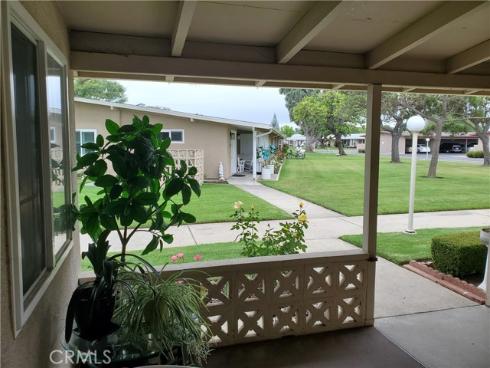 1720  Interlachen  12-41B  Road, Seal Beach, CA