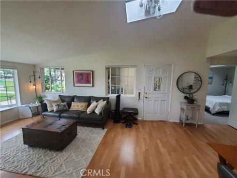 1720  Interlachen  12-41B  Road, Seal Beach, CA