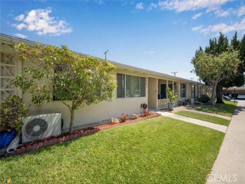 1561  Interlachen  260i  Road, Seal Beach, CA