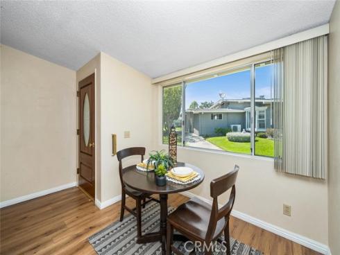 1561  Interlachen  260i  Road, Seal Beach, CA