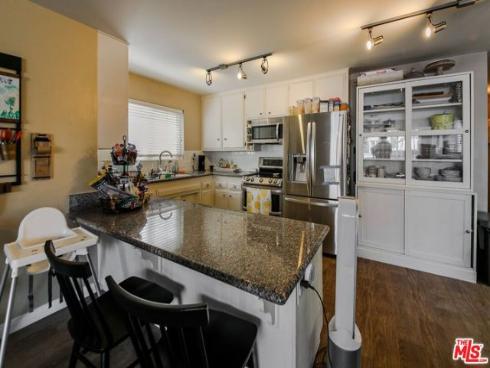 247  17th   Street, Seal Beach, CA