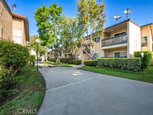 12200  Montecito  F202  Road, Seal Beach, CA