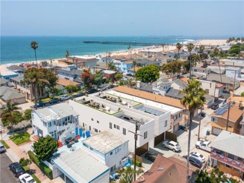 1315  Ocean   Avenue, Seal Beach, CA