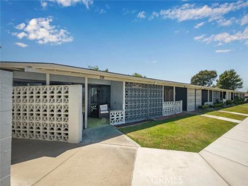 13671  Annandale  10L  Drive, Seal Beach, CA