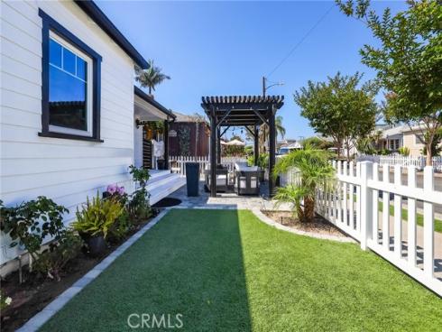 324  14th   Street, Seal Beach, CA