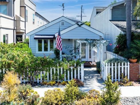 222  8th   Street, Seal Beach, CA