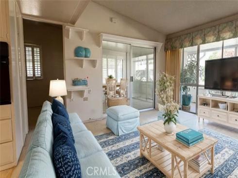 1603  Merion  M2-42G  Way, Seal Beach, CA