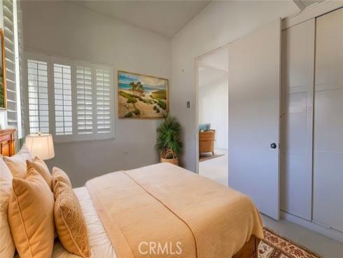 1603  Merion  M2-42G  Way, Seal Beach, CA