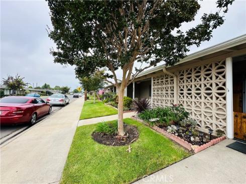 1331  Oakmont Road, M7-146d  , Seal Beach, CA