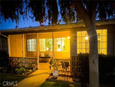 13171  St Andrews  154K  DriveM7, Seal Beach, CA