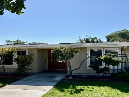 1740  Sunningdale Rd., M14-16j  , Seal Beach, CA