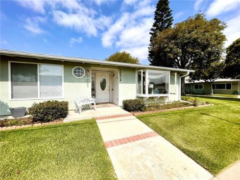 13500  Wentworth  121A  Lane, Seal Beach, CA