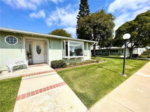 13500  Wentworth  121A  Lane, Seal Beach, CA