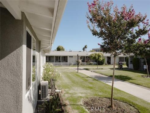 1502  Merion Way 32b (m2)  , Seal Beach, CA