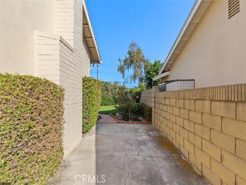 3850  Wisteria   Street, Seal Beach, CA