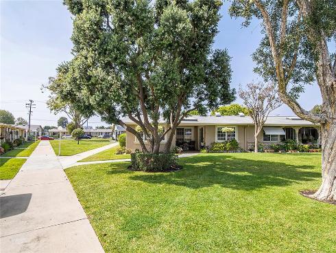 1570  Glenview 71f M-12  , Seal Beach, CA