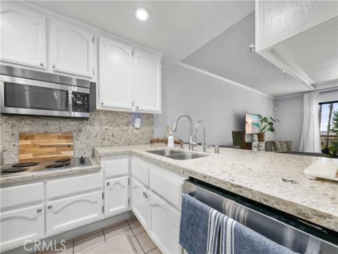 13550  Del Monte. M-17  106B  Drive, Seal Beach, CA