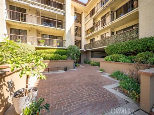 13550  Del Monte. M-17  106B  Drive, Seal Beach, CA