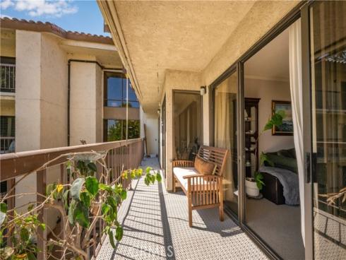 13550  Del Monte. M-17  106B  Drive, Seal Beach, CA