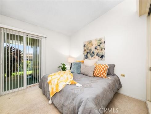 13600  Cedarcrest  111A  M-5, Seal Beach, CA