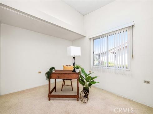 13600  Cedarcrest  111A  M-5, Seal Beach, CA