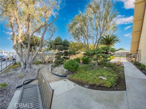 13600  Cedarcrest  111A  M-5, Seal Beach, CA