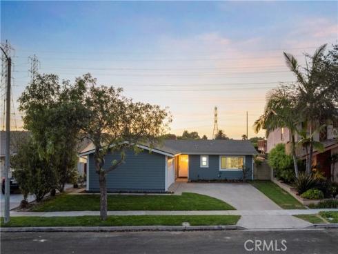 305  Harvard   Lane, Seal Beach, CA