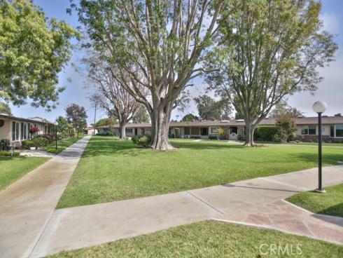 13100  Shawnee  280A  Lane, Seal Beach, CA