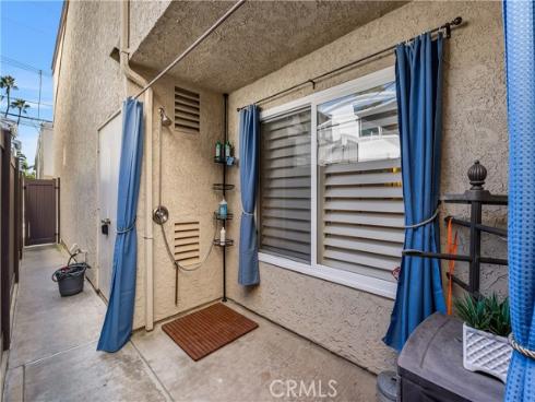 154  12th   Street, Seal Beach, CA