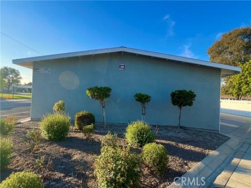 13720  Saint Andrews  45K  Drive, Seal Beach, CA