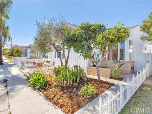 313  14th   Street, Seal Beach, CA