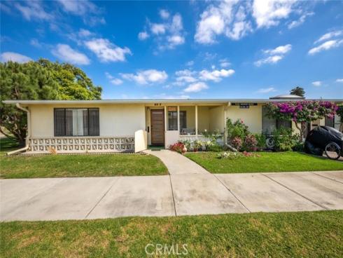 1440  Skokie  89F  RoadM-4, Seal Beach, CA