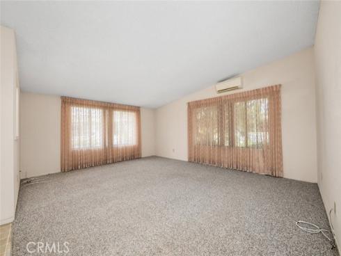 1440  Skokie  89F  RoadM-4, Seal Beach, CA