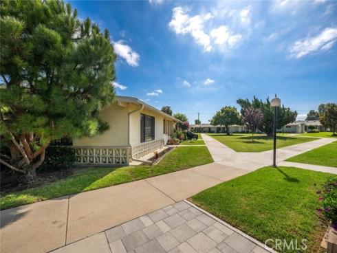 1440  Skokie  89F  RoadM-4, Seal Beach, CA