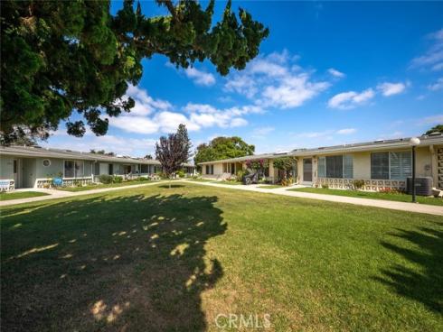 1440  Skokie  89F  RoadM-4, Seal Beach, CA