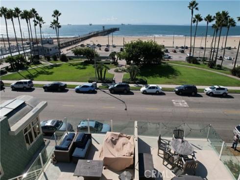 809  Ocean Ave.  3 , Seal Beach, CA