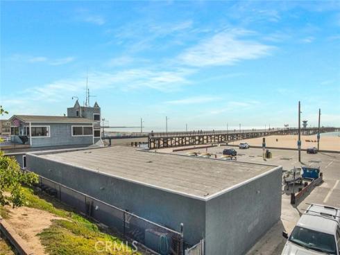 809  Ocean Ave.  3 , Seal Beach, CA