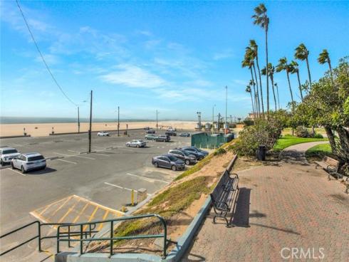 809  Ocean Ave.  3 , Seal Beach, CA