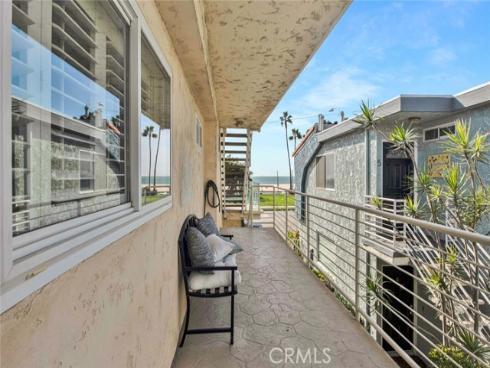 809  Ocean Ave.  3 , Seal Beach, CA