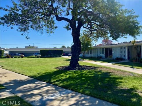 13824  Fresh Meadow Ln., M3-13e  , Seal Beach, CA