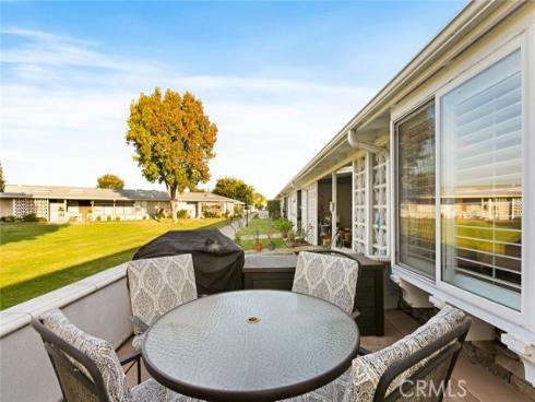 1381  Monterey  62G  Road, Seal Beach, CA