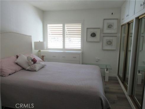 1860  St. John Rd #15-32m  , Seal Beach, CA